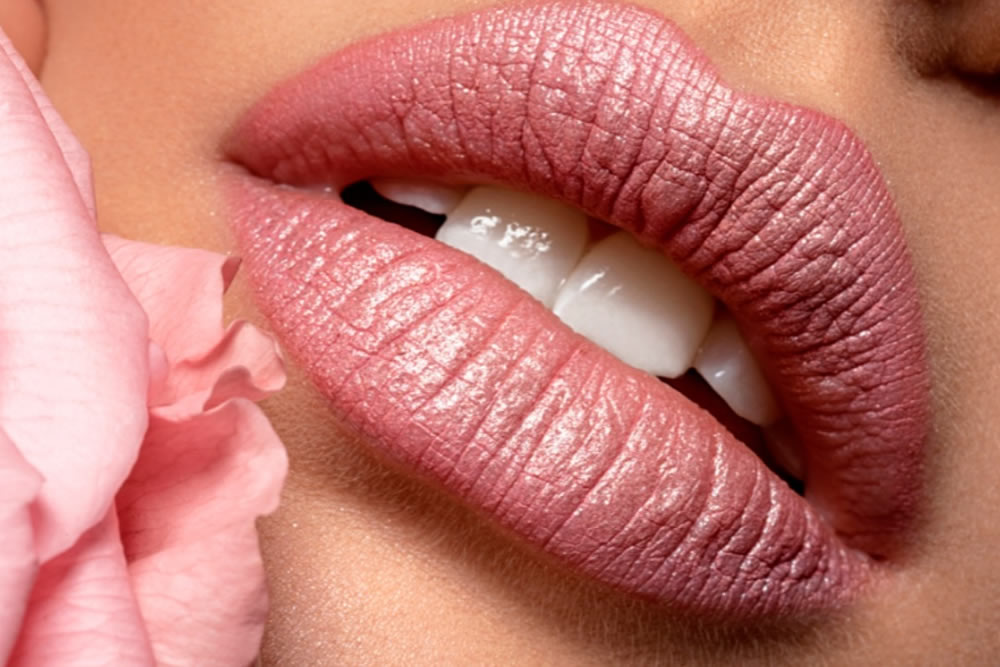 Hydra Gloss Lips e preenchimento Labial - Erika Hadlik